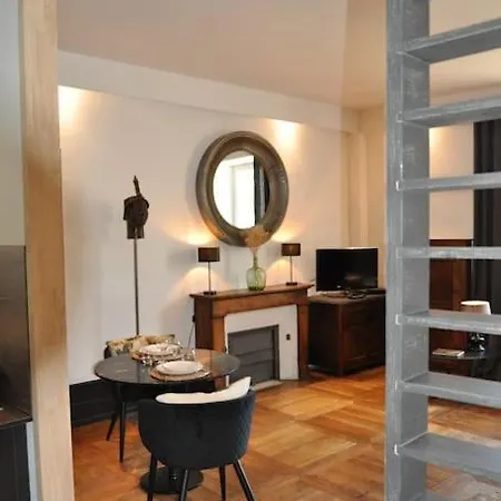 Appartement La Couronne Sarlat-La-Caneda Exterior photo