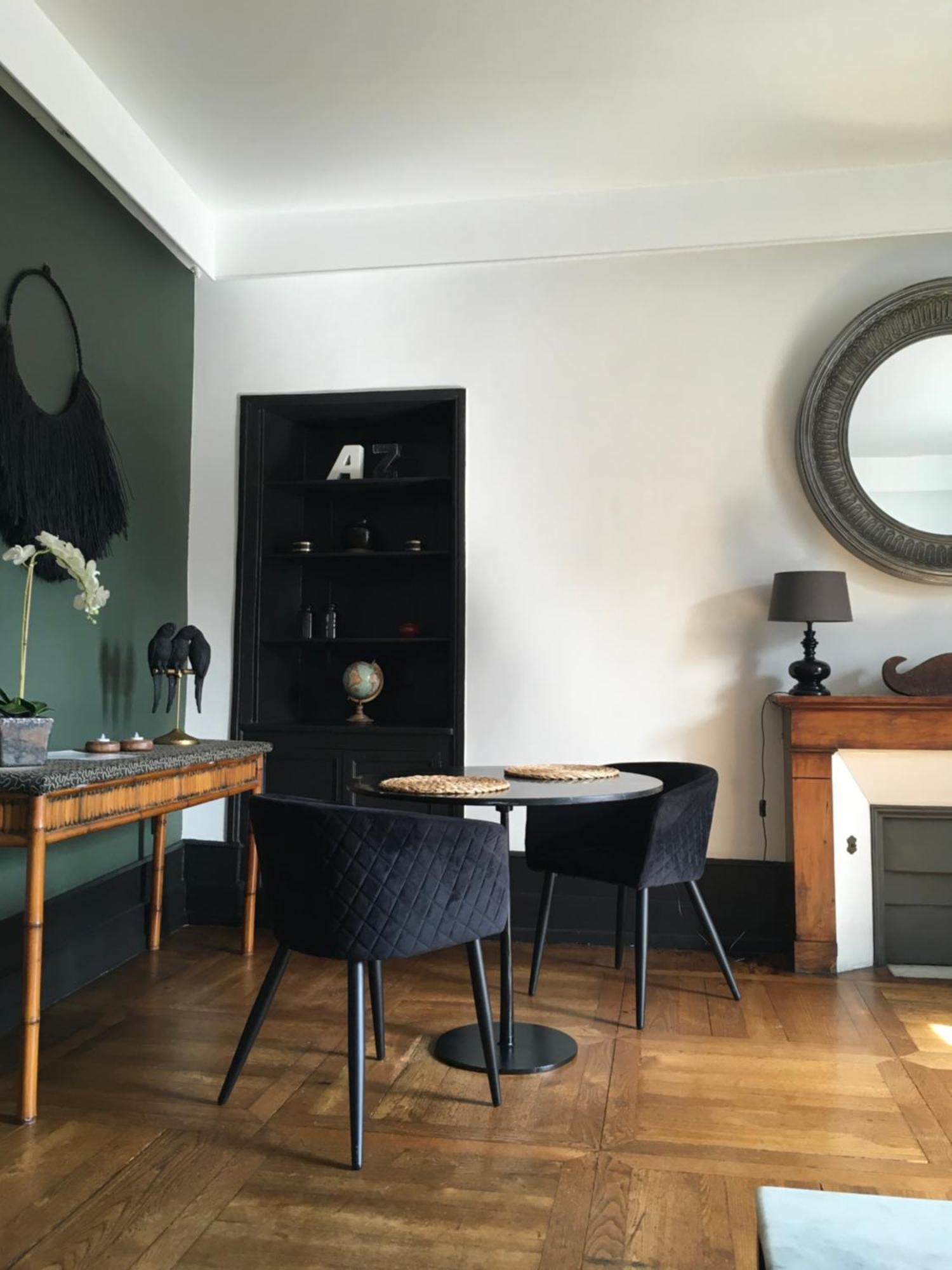 La Couronne Apartment *